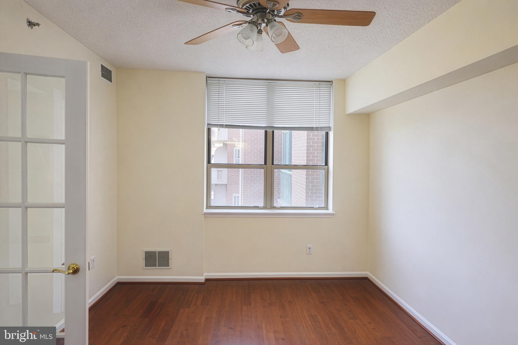 THE CHRISTOPHER - Residential