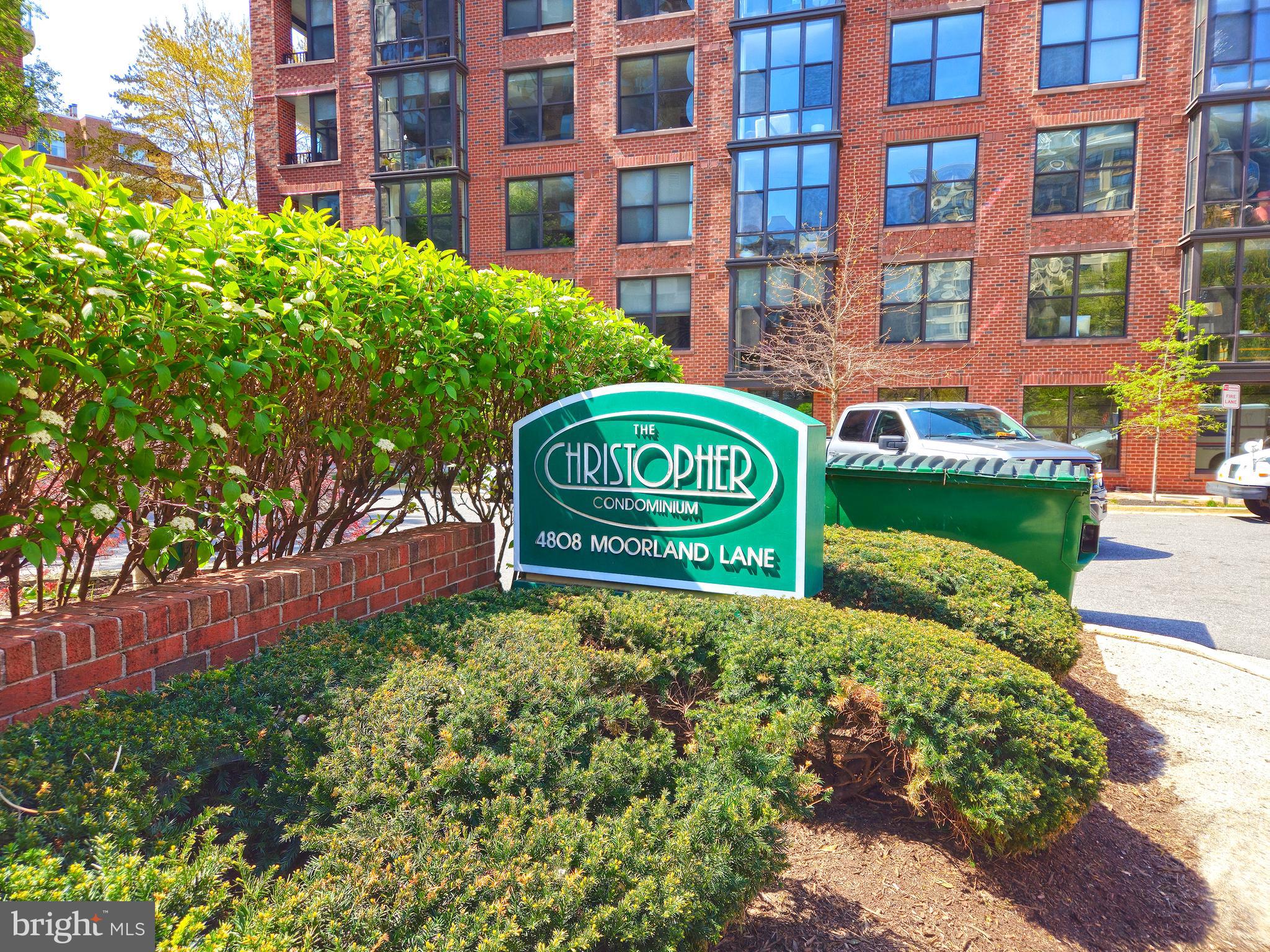 THE CHRISTOPHER - Residential