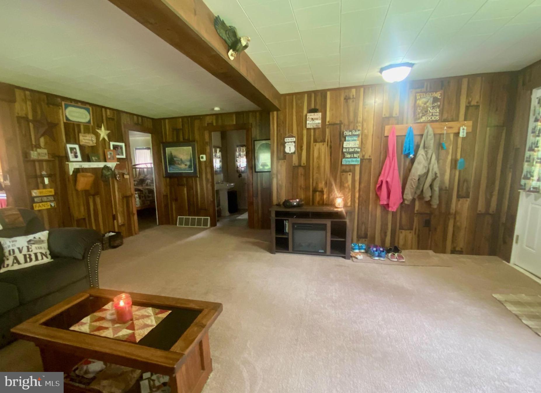 BUBBLING SPRING CAMP - Residential