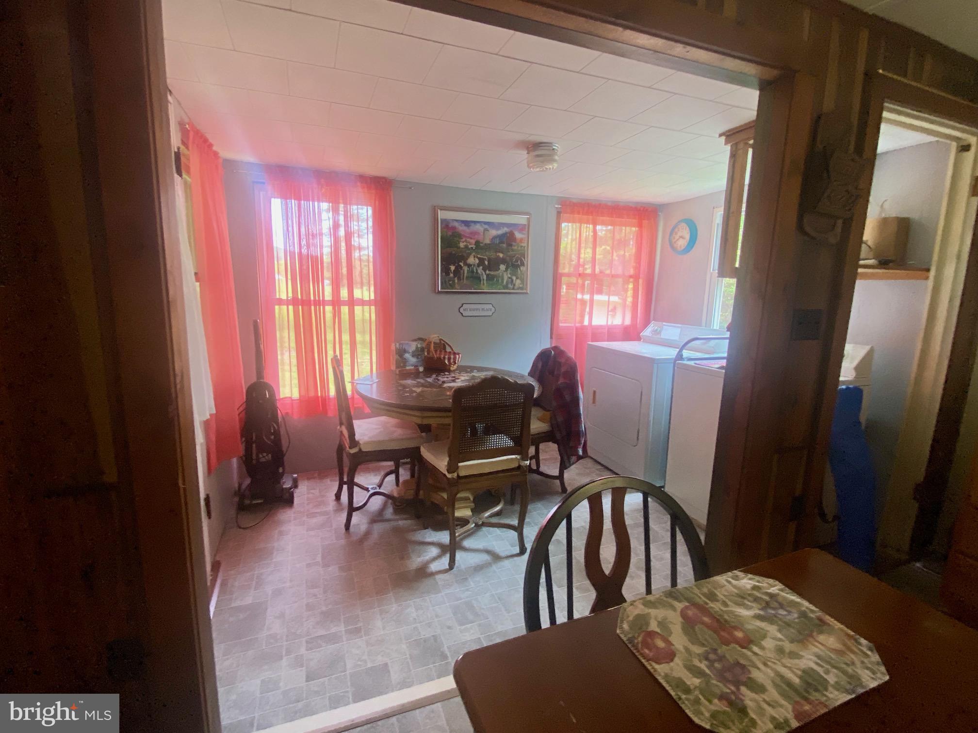 BUBBLING SPRING CAMP - Residential