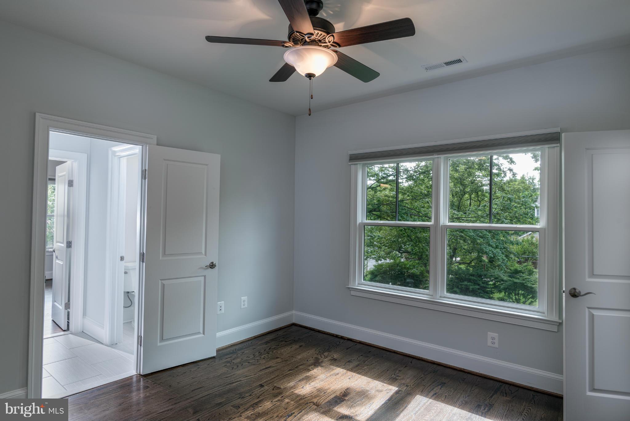 LYON PARK - Residential