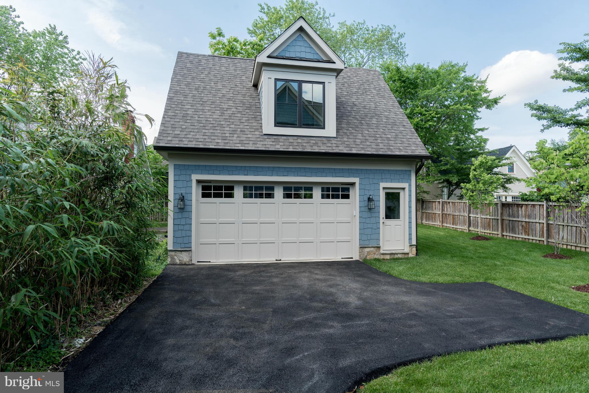 LYON PARK - Residential