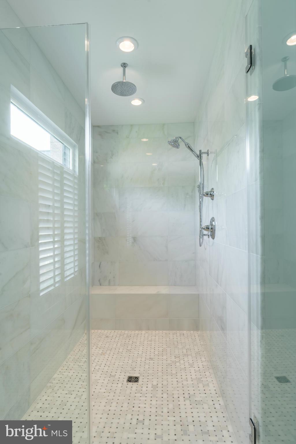 LYON PARK - Residential