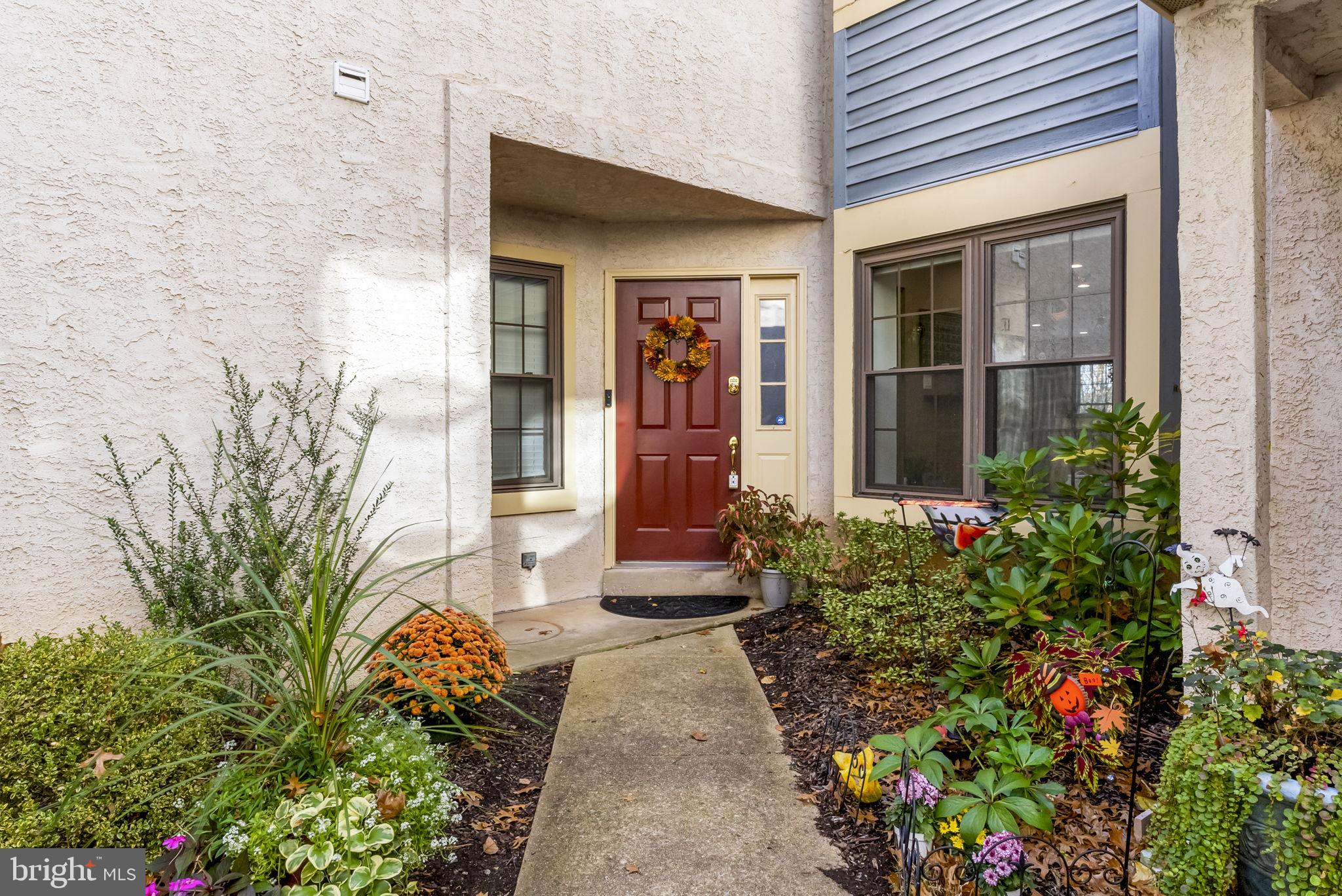 248 YORKMINSTER ROAD 1303-D