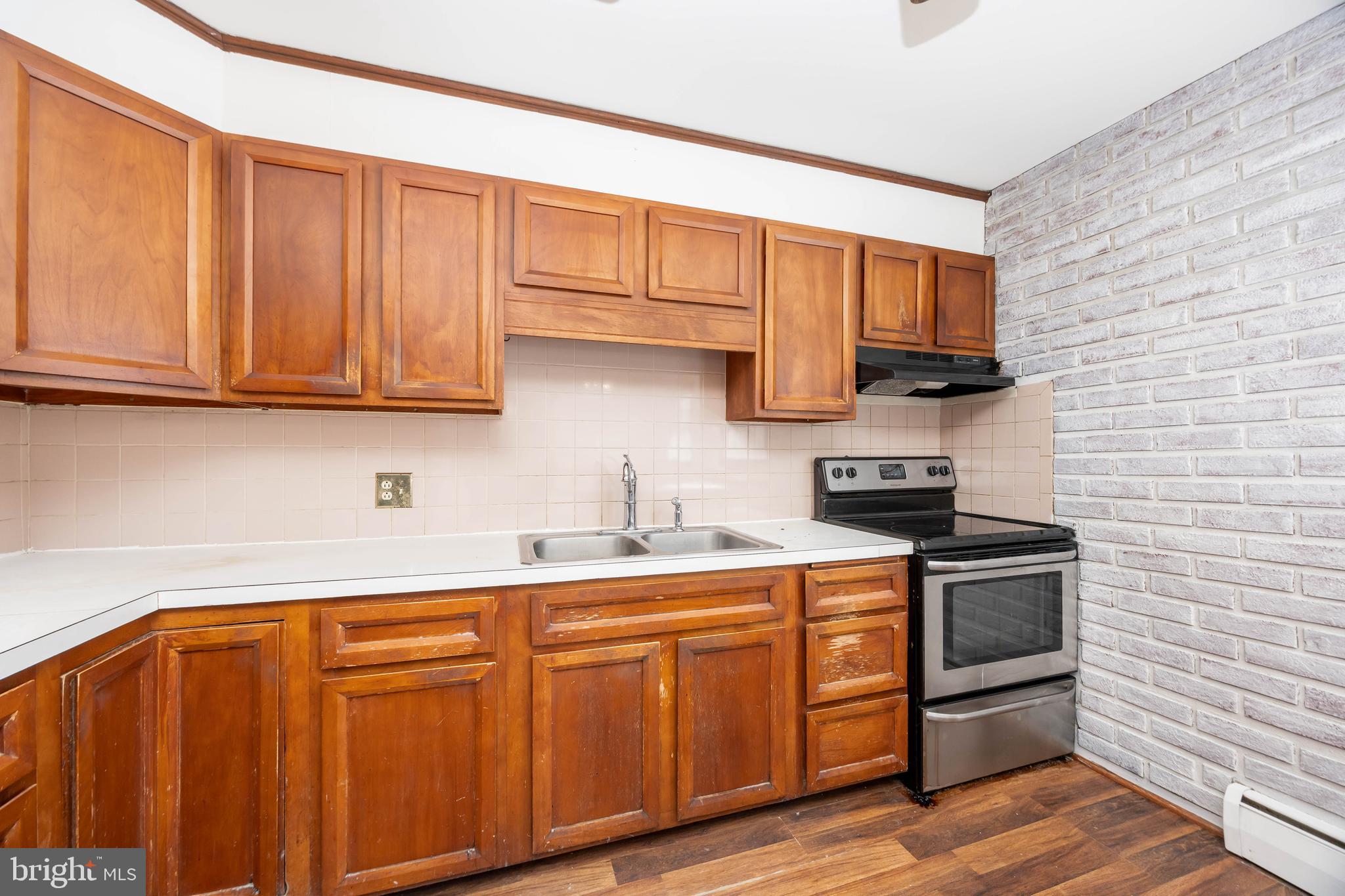 HERITAGE VILLAGE - Residential