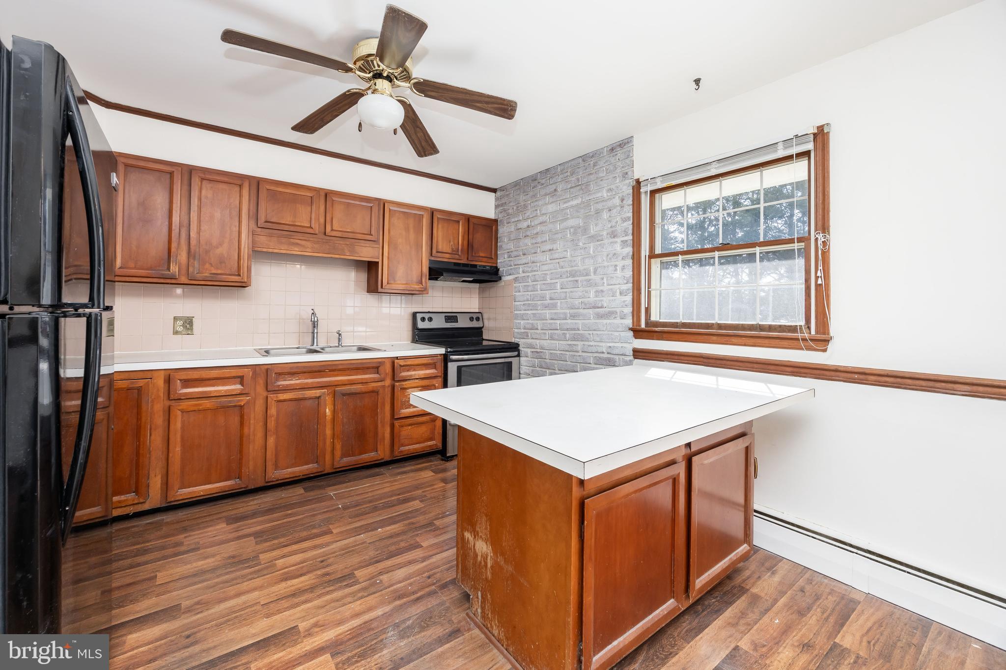 HERITAGE VILLAGE - Residential