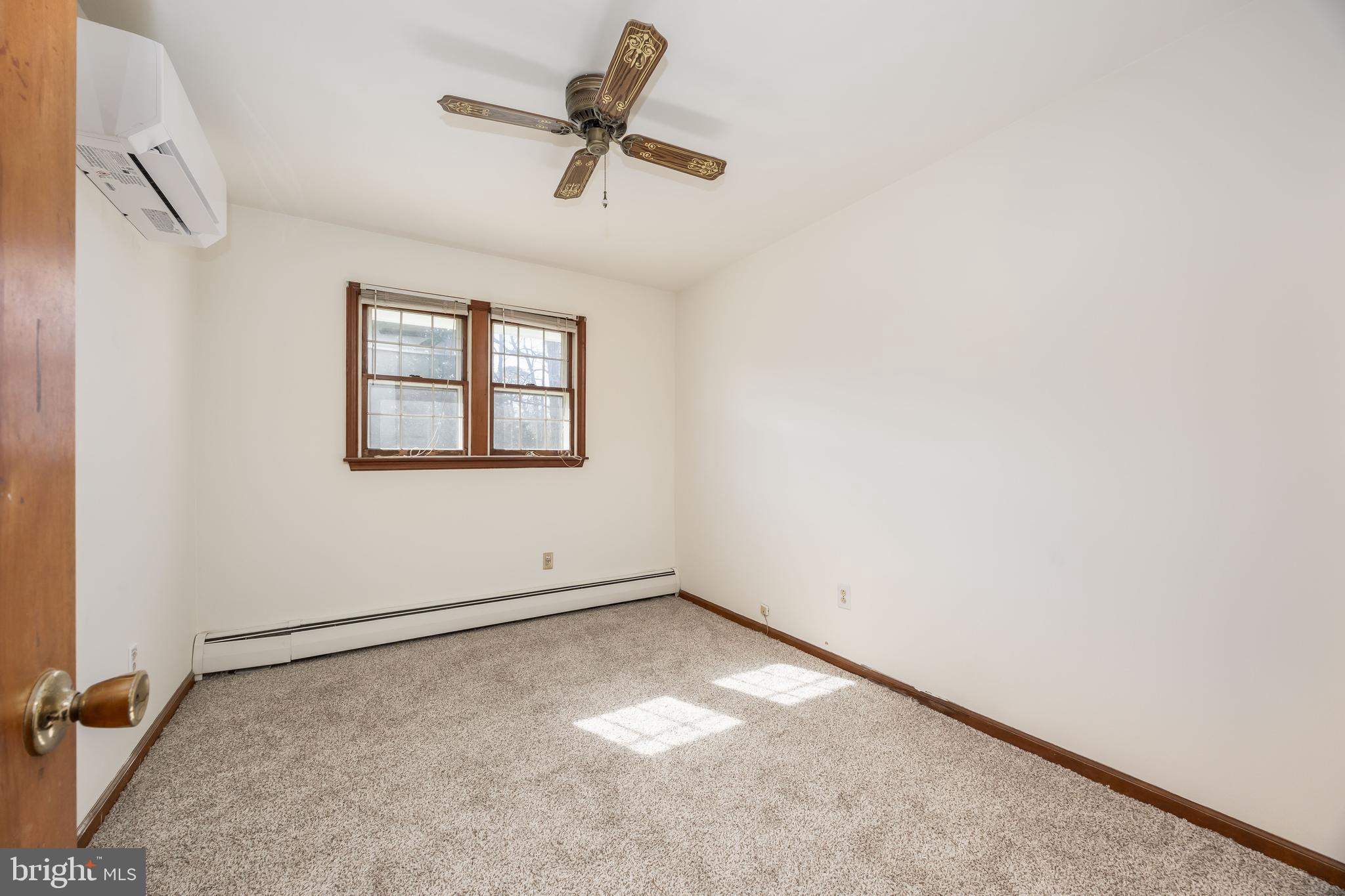 HERITAGE VILLAGE - Residential