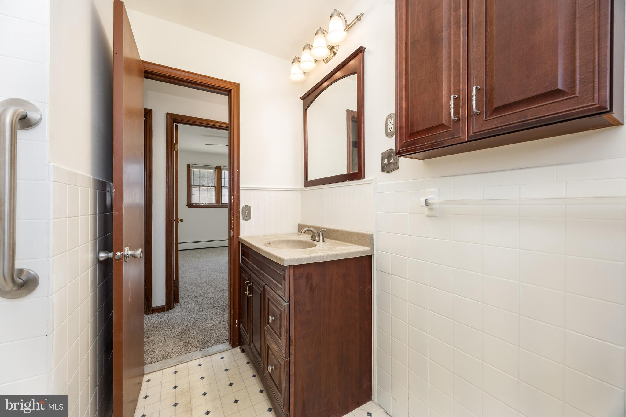 HERITAGE VILLAGE - Residential