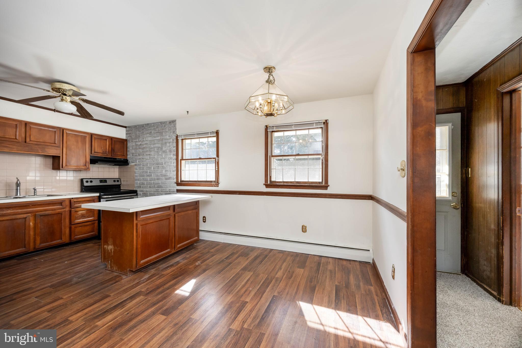 HERITAGE VILLAGE - Residential