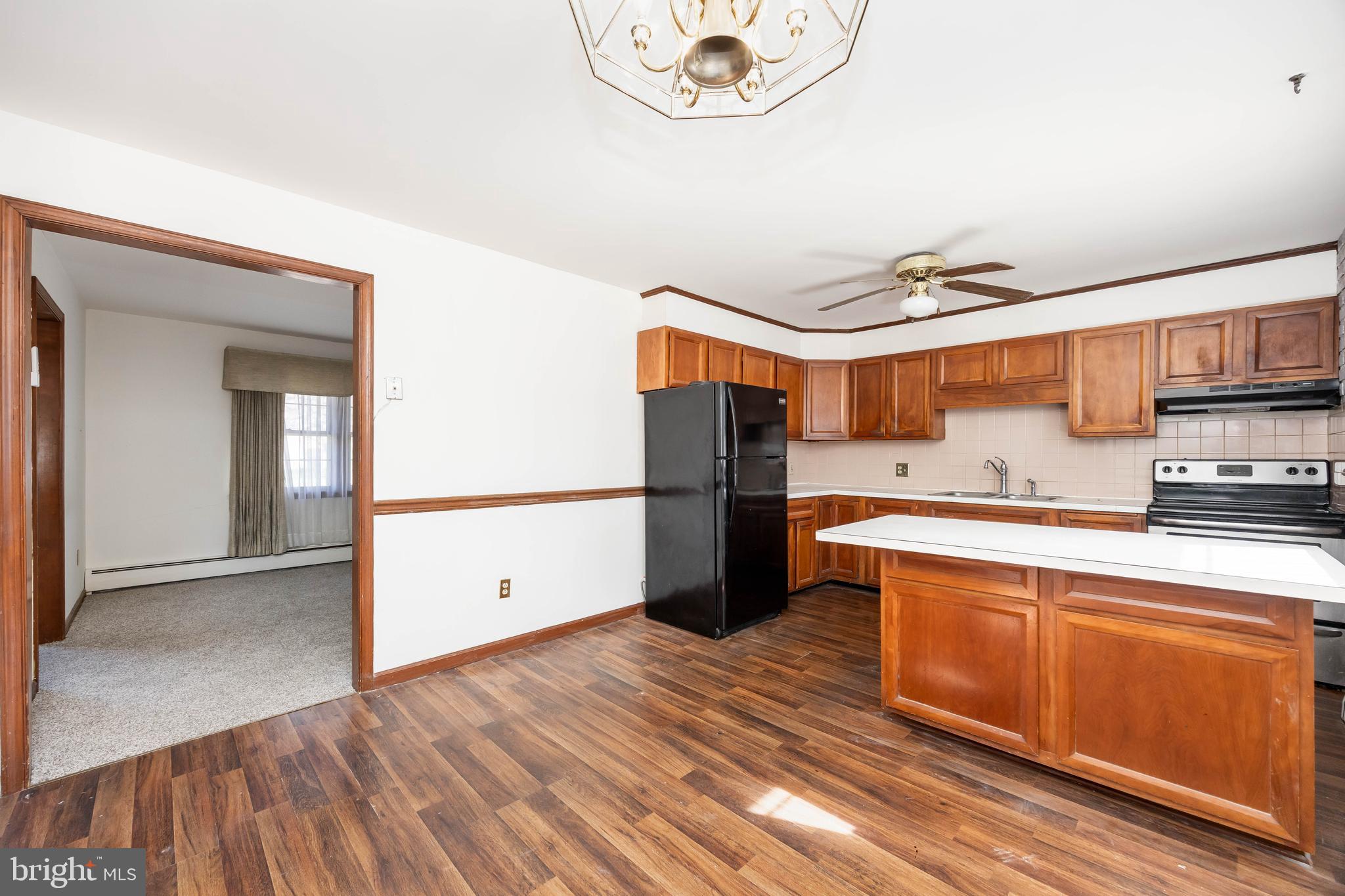 HERITAGE VILLAGE - Residential