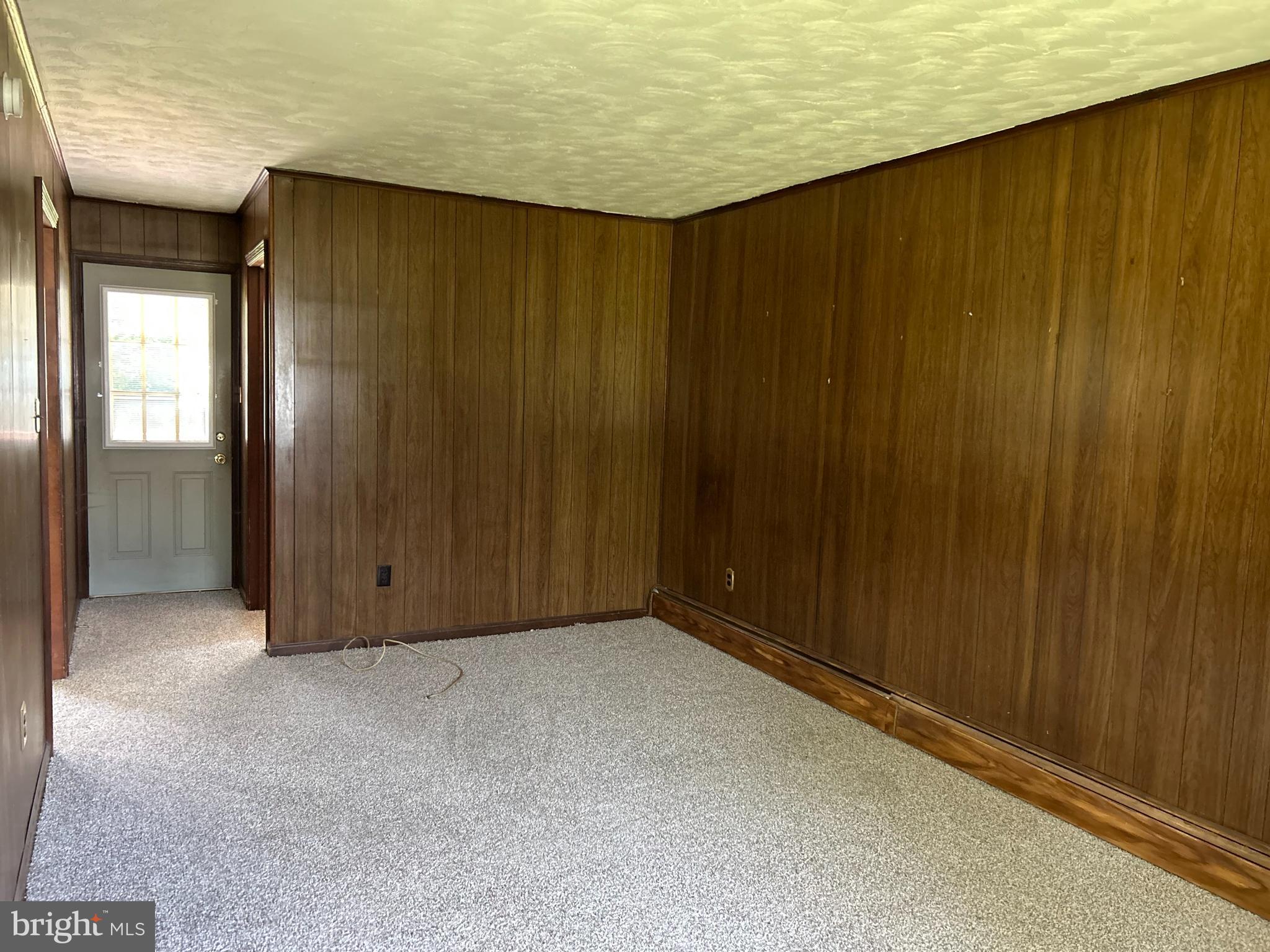 HERITAGE VILLAGE - Residential