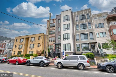 Photo of 818 Kennedy Street NW #9, WASHINGTON, DC 20011 (MLS # DCDC2224044) Photo of 818 Kennedy Street NW #9, WASHINGTON, DC 20011 (MLS # DCDC2224044)