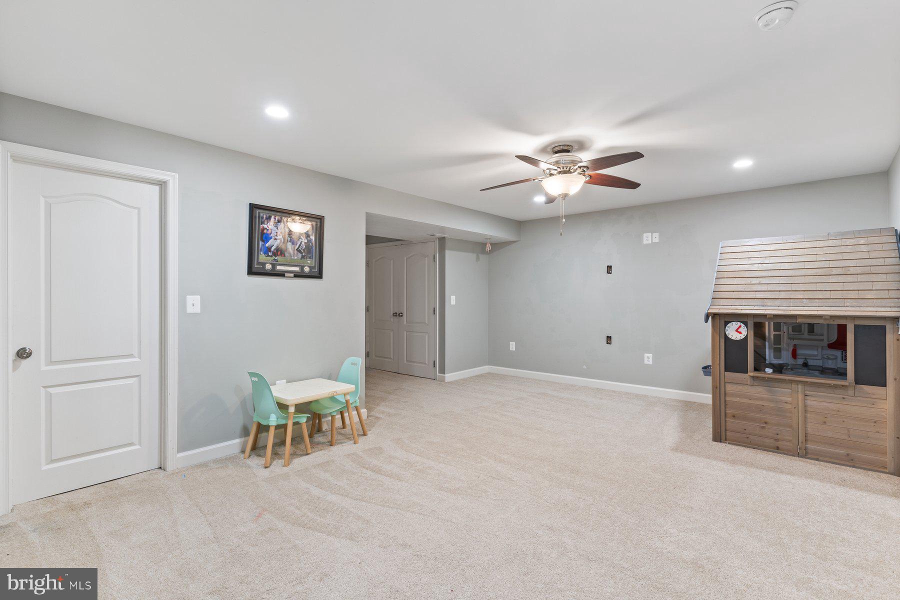 ROSEMONT - Residential