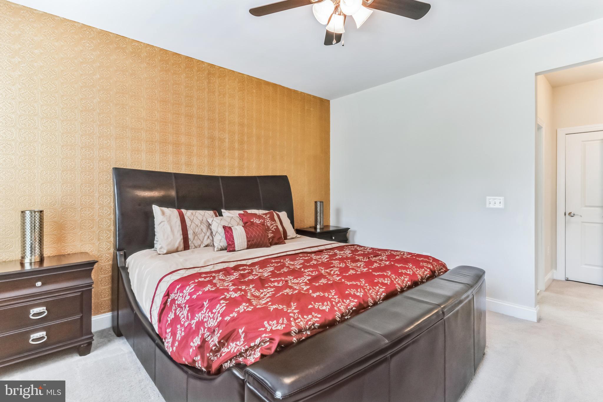 THE VIL OF STEEPLECHASE - Residential