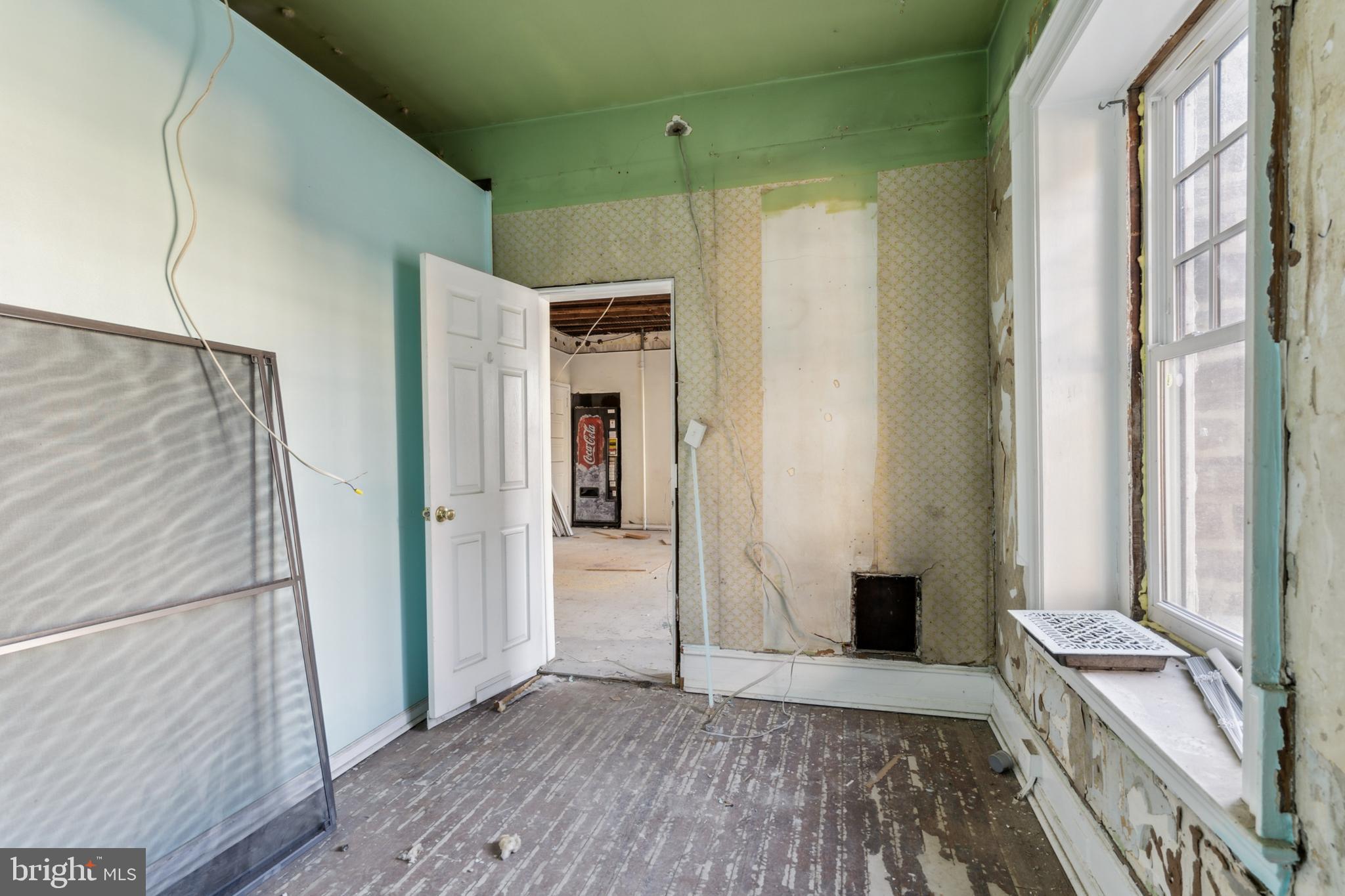 GERMANTOWN - Residential