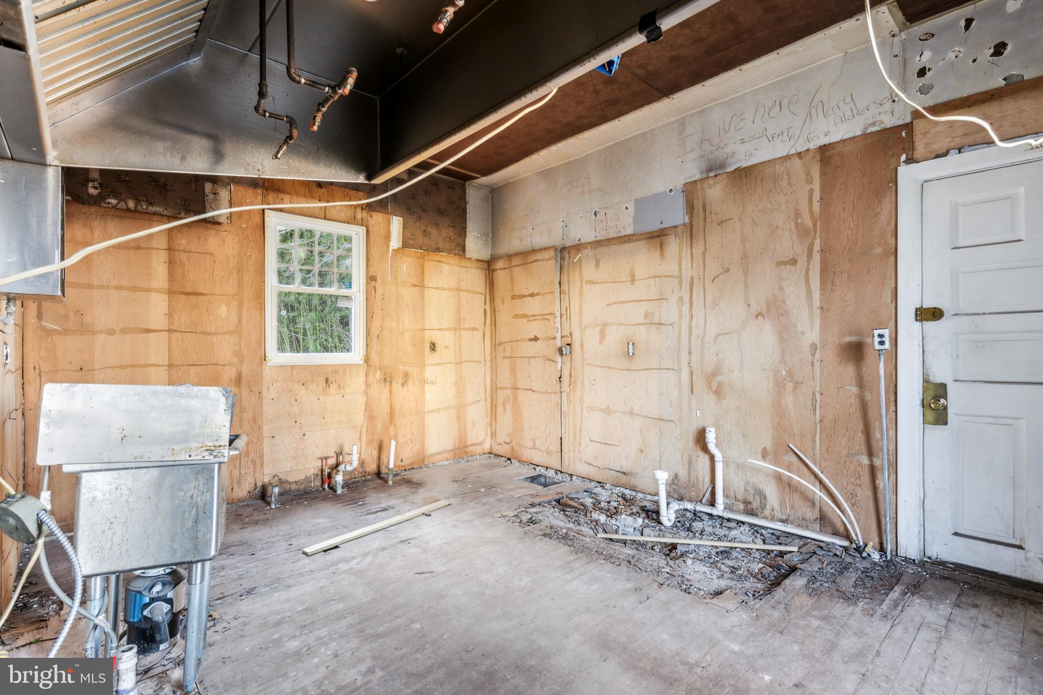 GERMANTOWN - Residential