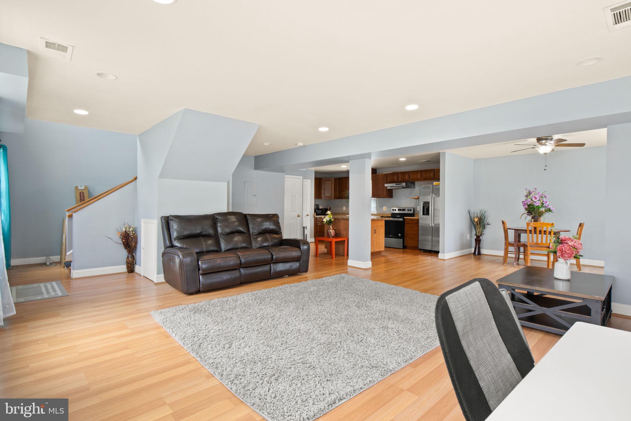 GROVETON HEIGHTS - Residential Lease