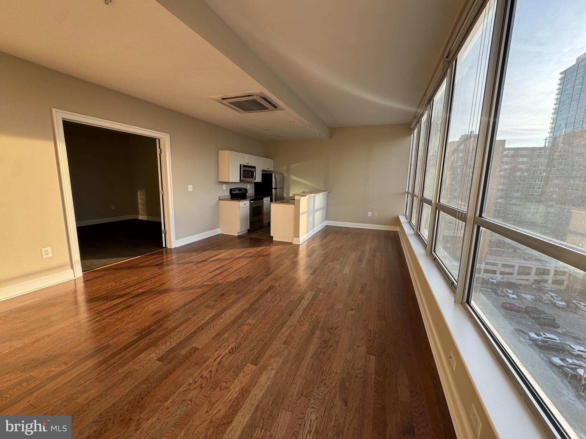 CENTER CITY - Residential Lease