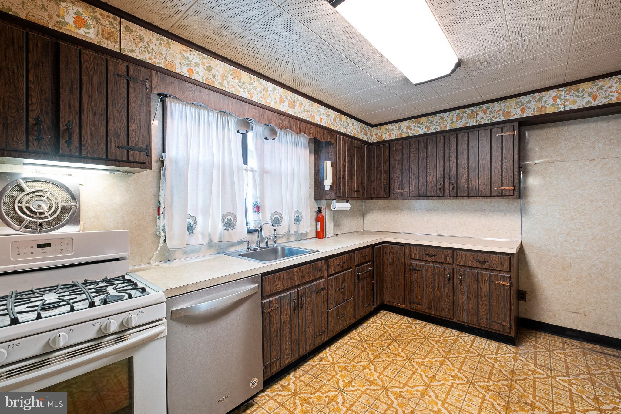 MARSHALL TERRACE - Residential