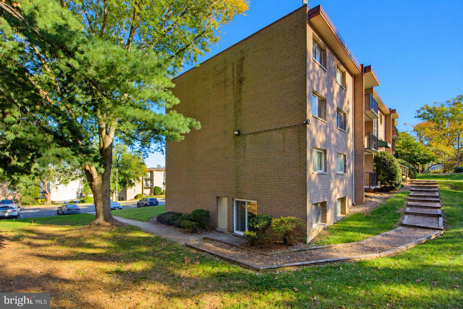 1604 RENATE DRIVE T3