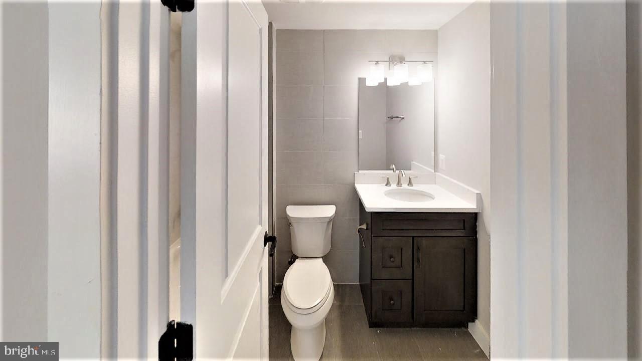 VIENNA WOODS - Residential