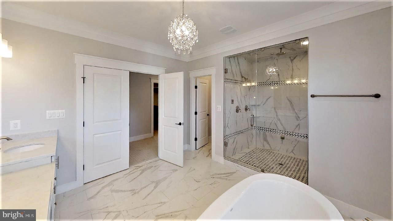 VIENNA WOODS - Residential