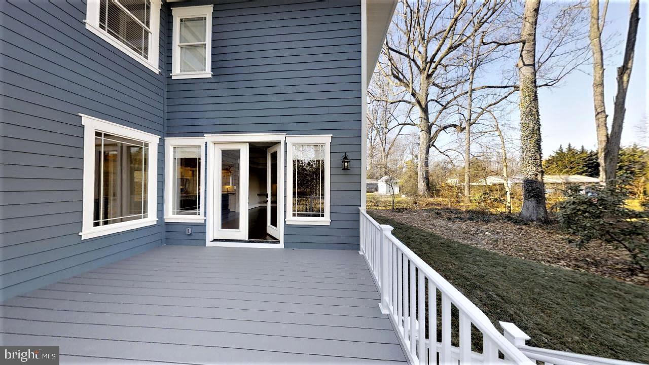 VIENNA WOODS - Residential