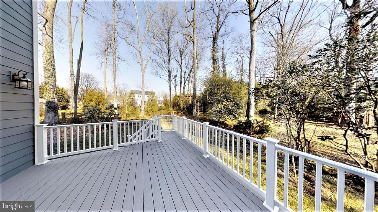 VIENNA WOODS - Residential