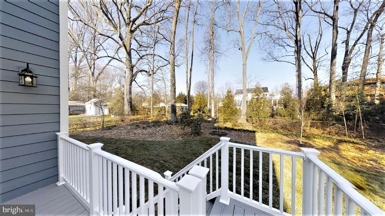 VIENNA WOODS - Residential