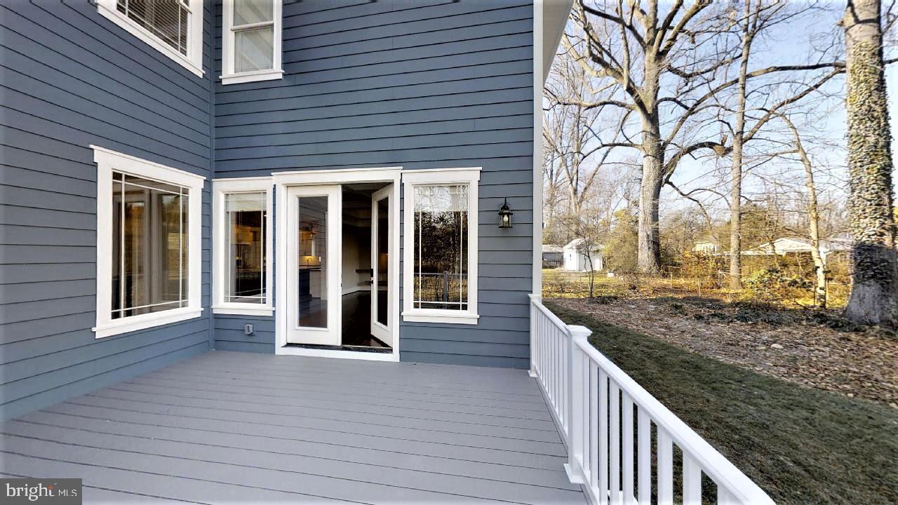 VIENNA WOODS - Residential