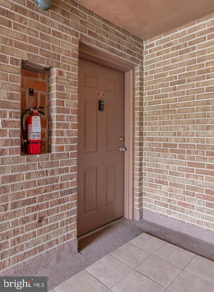 4709 TECUMSEH STREET 302