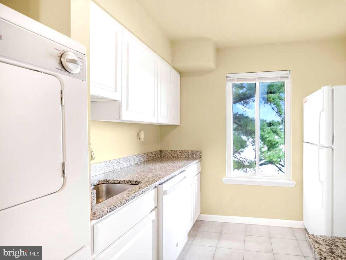 4709 TECUMSEH STREET 302