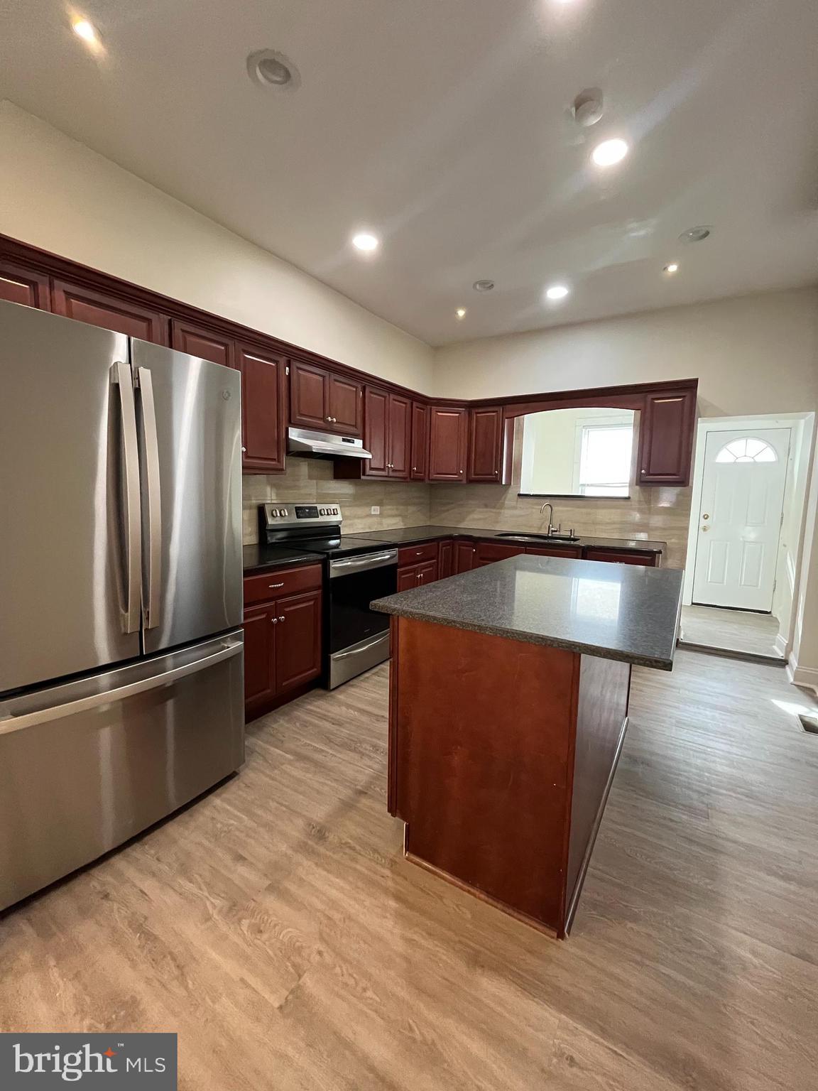 GRADUATE HOSPITAL - Residential Lease