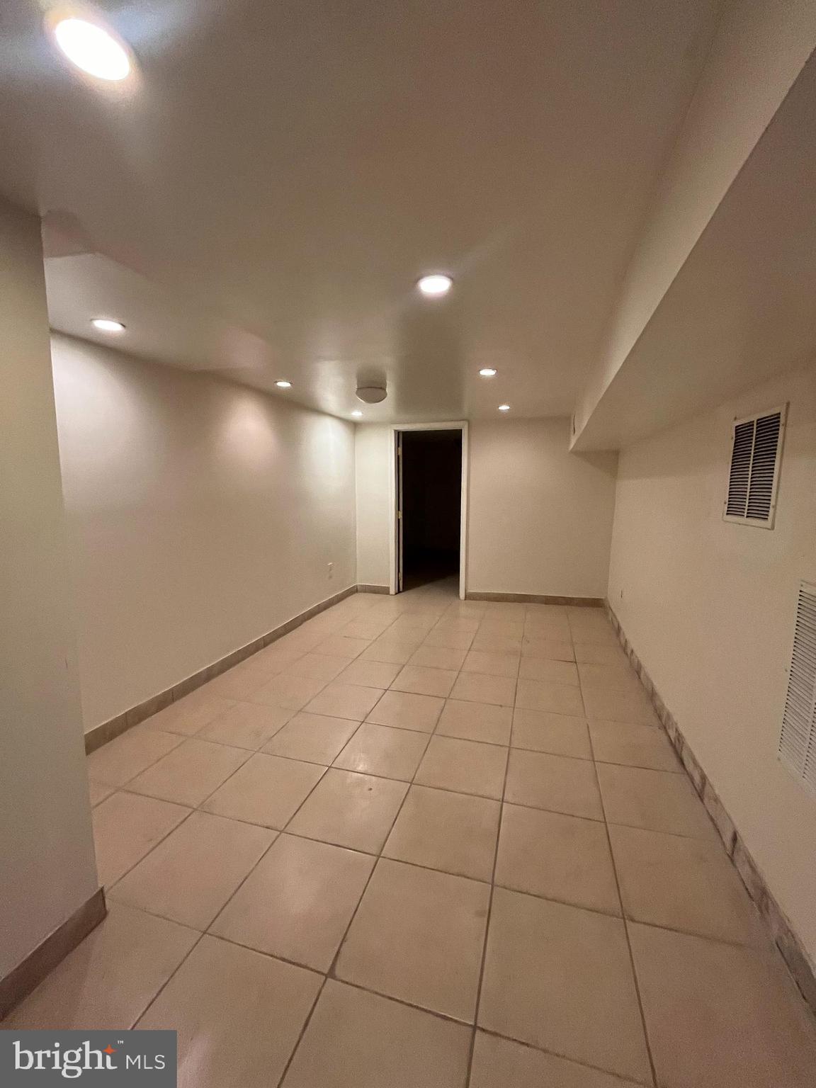 GRADUATE HOSPITAL - Residential Lease