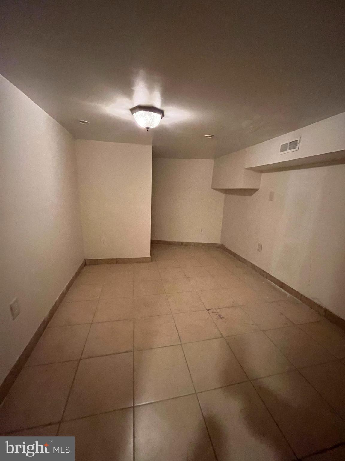 GRADUATE HOSPITAL - Residential Lease