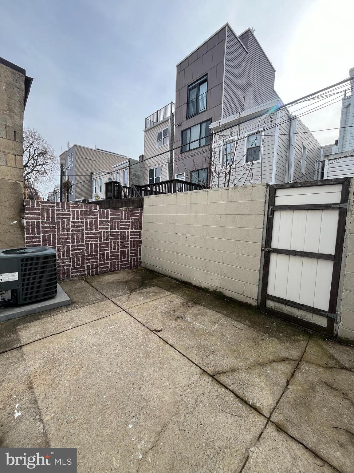 GRADUATE HOSPITAL - Residential Lease