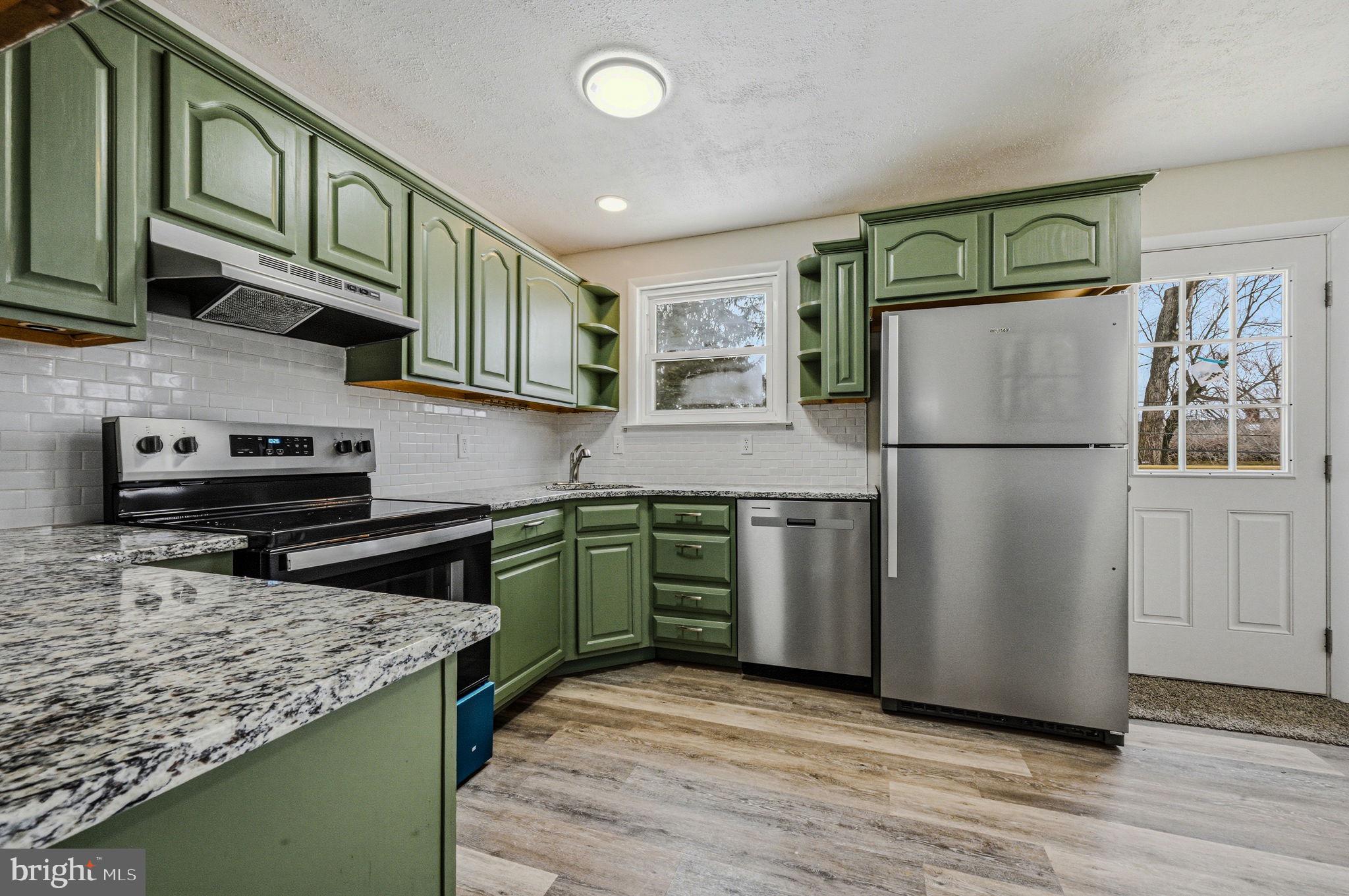 IVY RIDGE - Residential