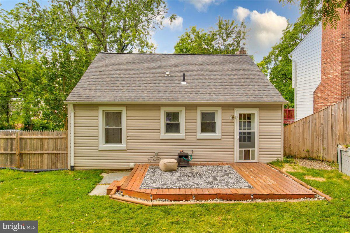 KENSINGTON - Residential Lease