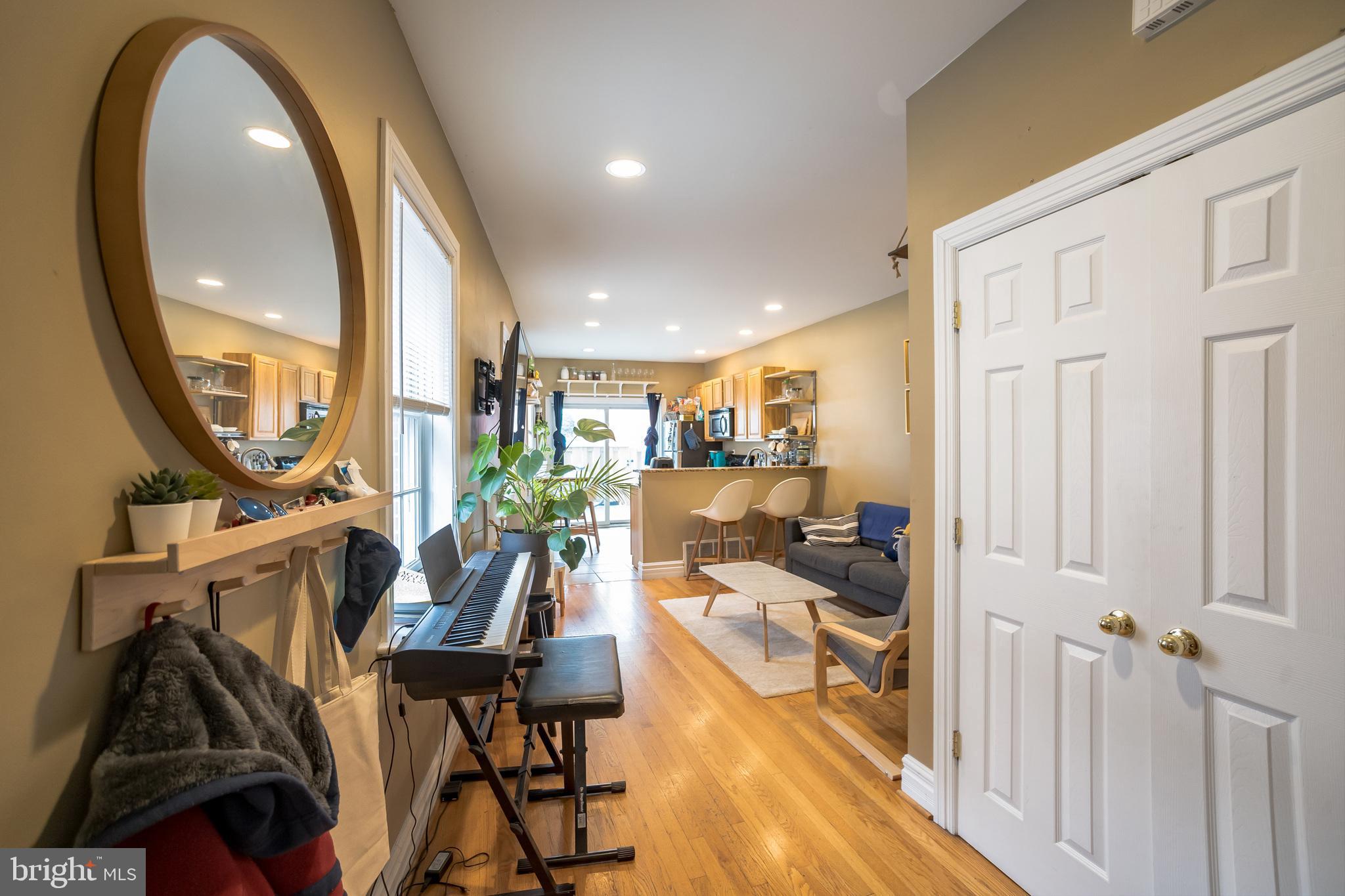 ART MUSEUM AREA - Residential Lease