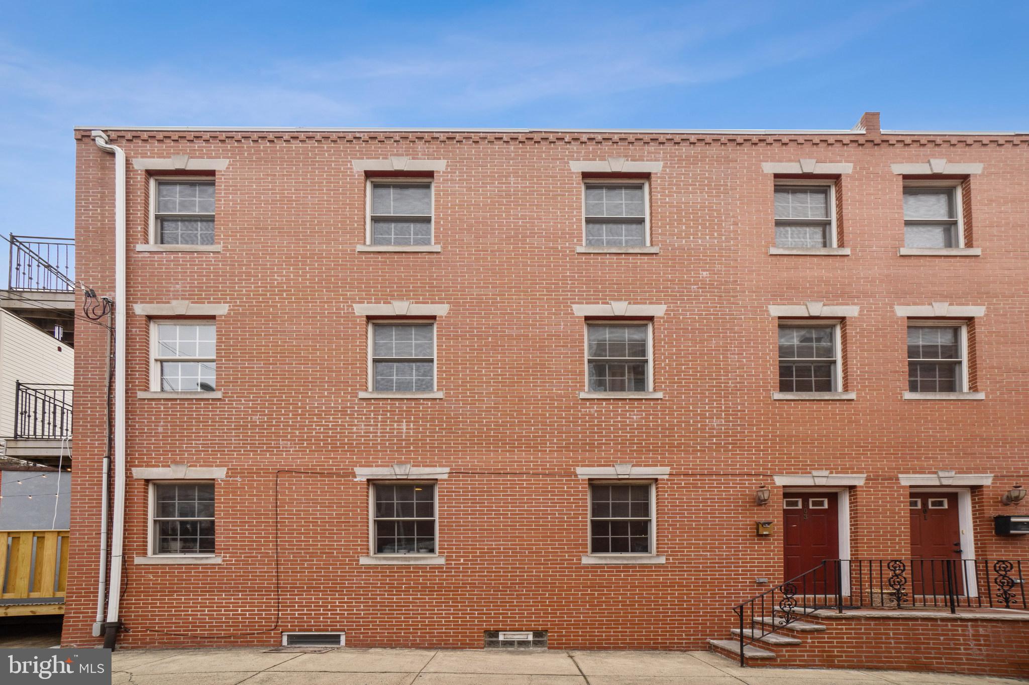 ART MUSEUM AREA - Residential Lease