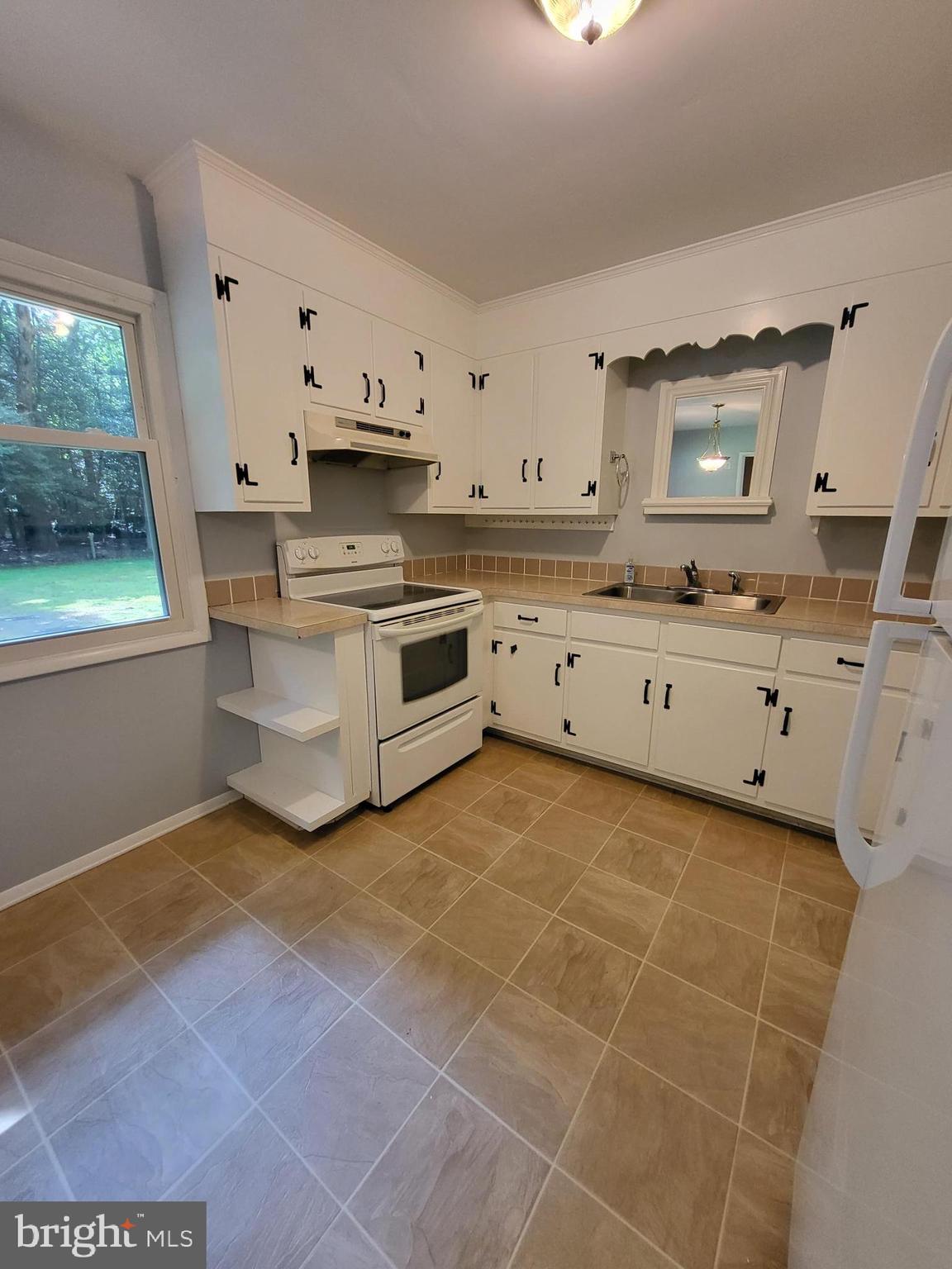 BEAVER RUN MANOR - Residential