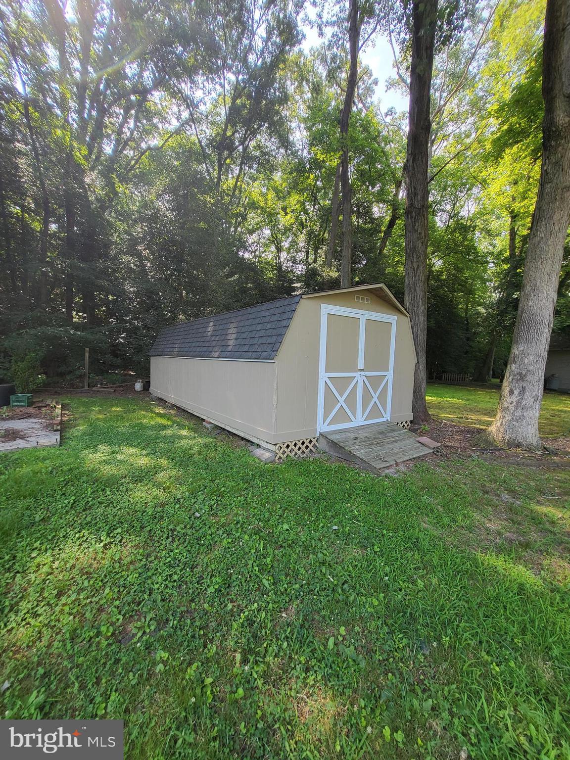 BEAVER RUN MANOR - Residential