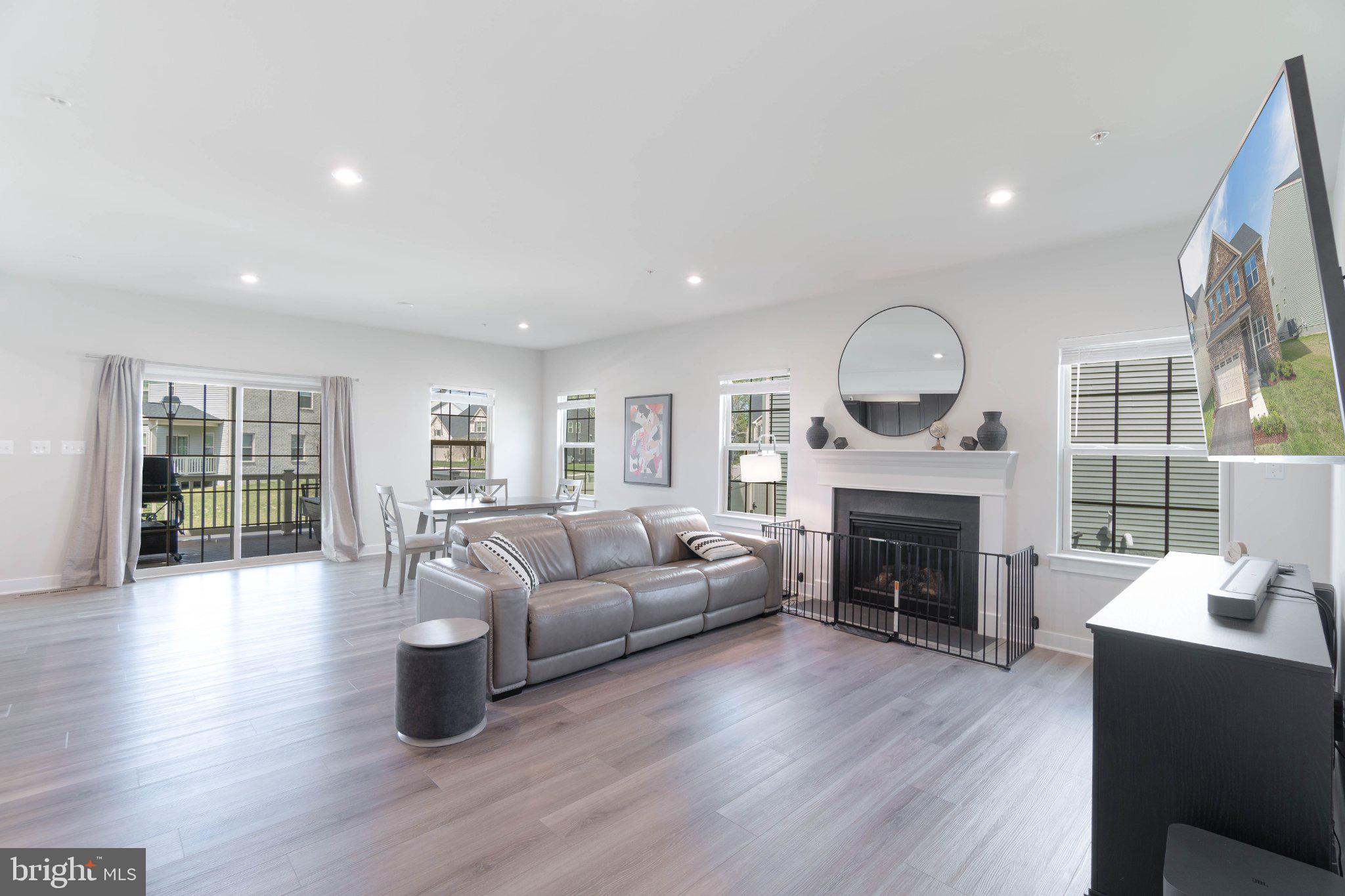 8106 IRON HILL COURT