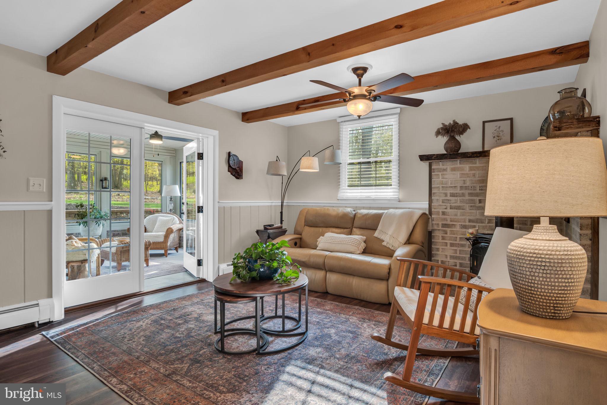 WHITE ROCK ACRES - Residential