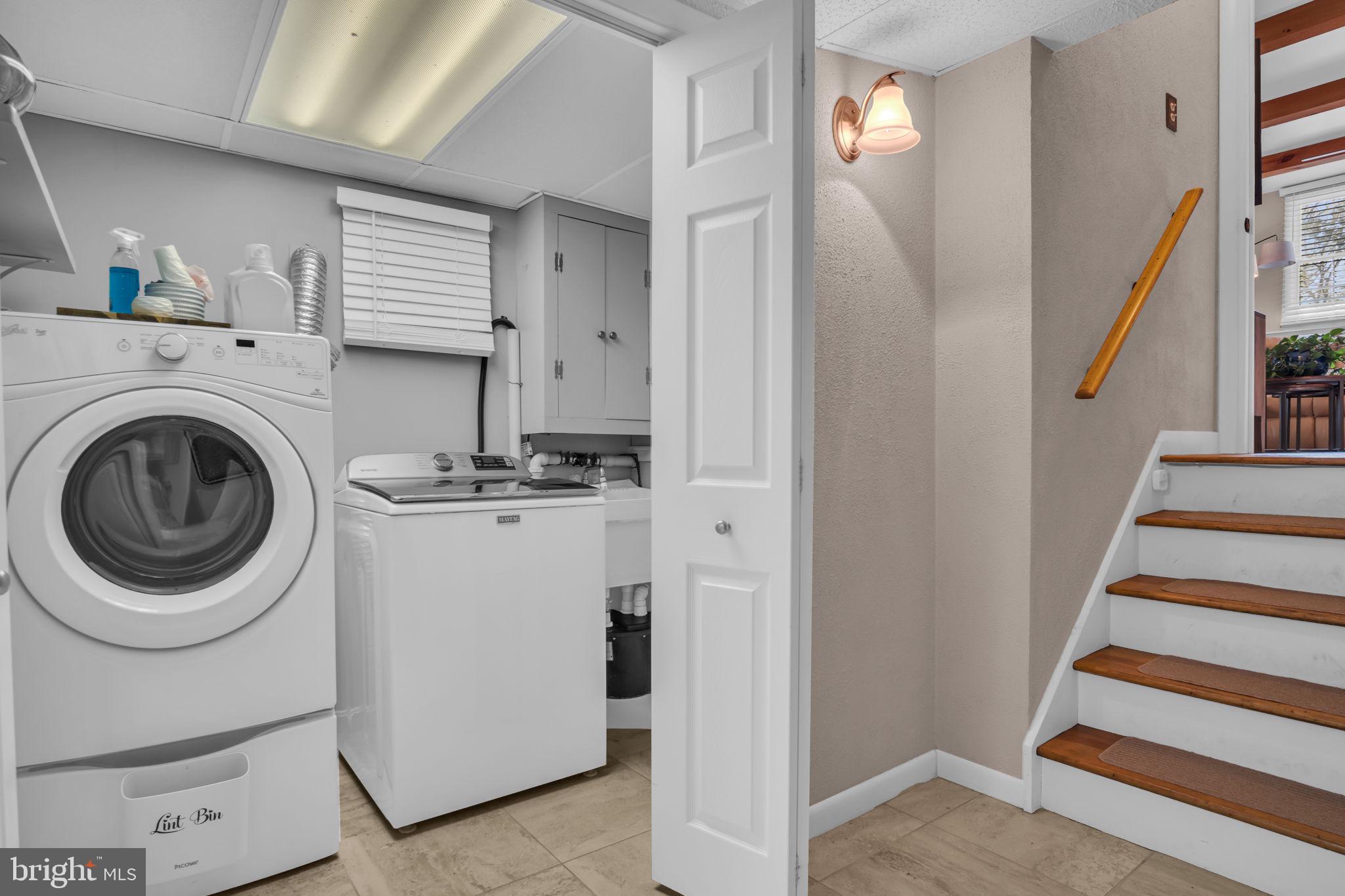 WHITE ROCK ACRES - Residential