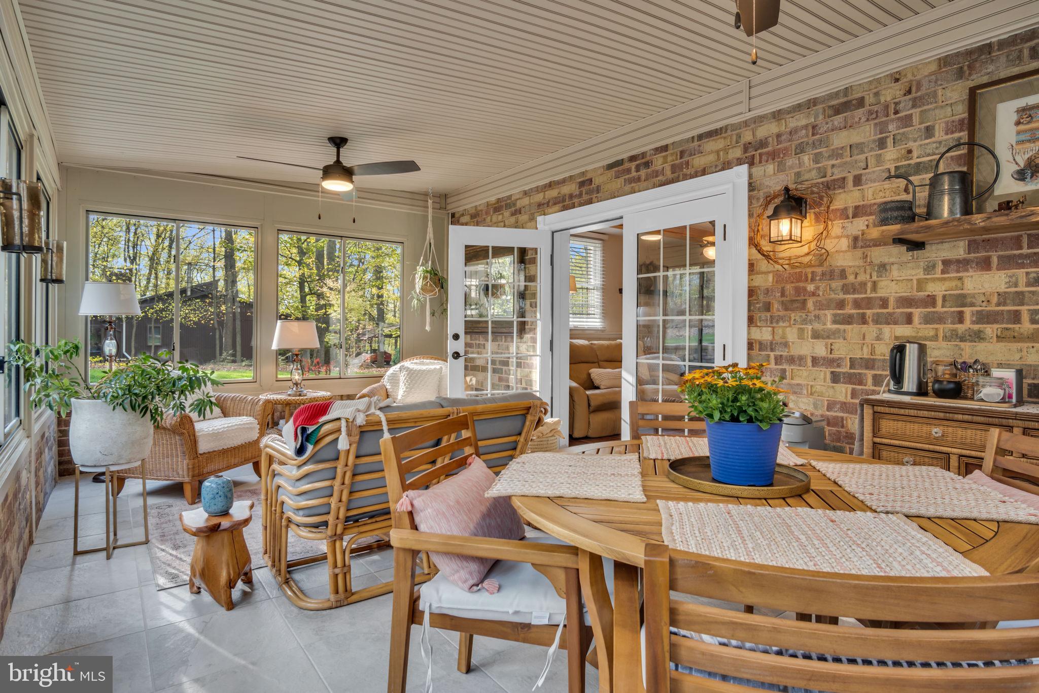 WHITE ROCK ACRES - Residential