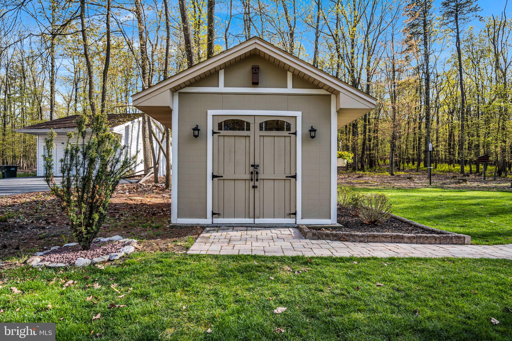 WHITE ROCK ACRES - Residential