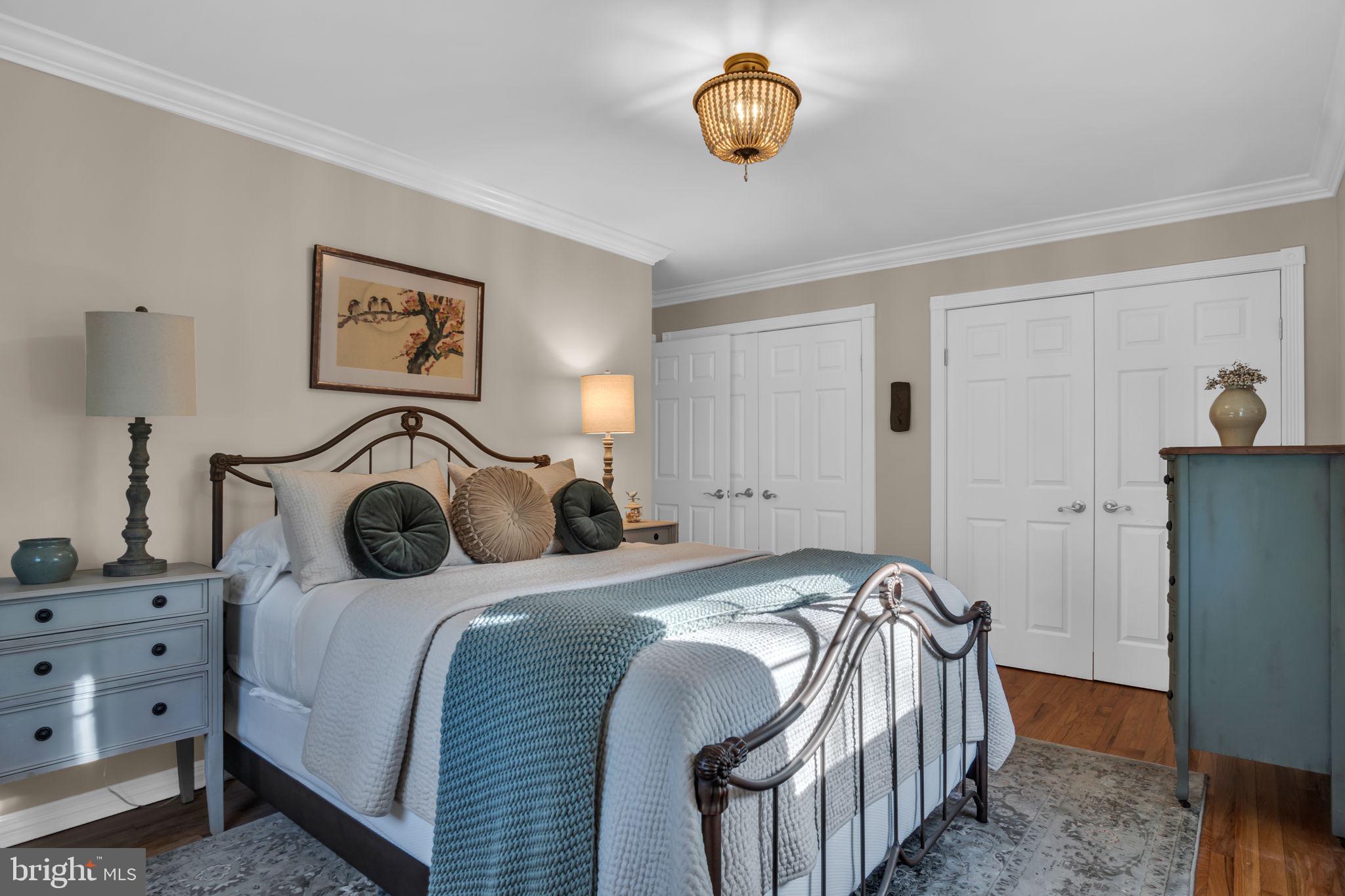 WHITE ROCK ACRES - Residential