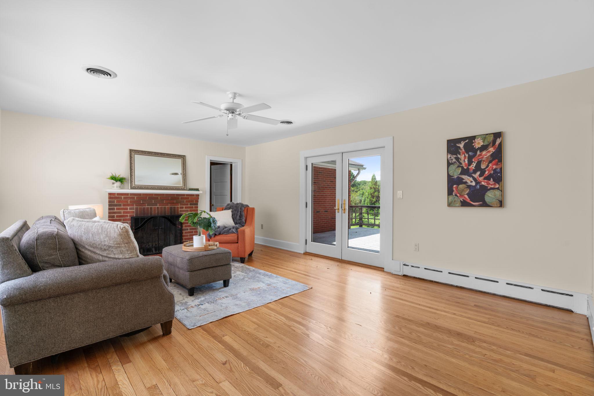 16812 BATCHELLORS FOREST ROAD