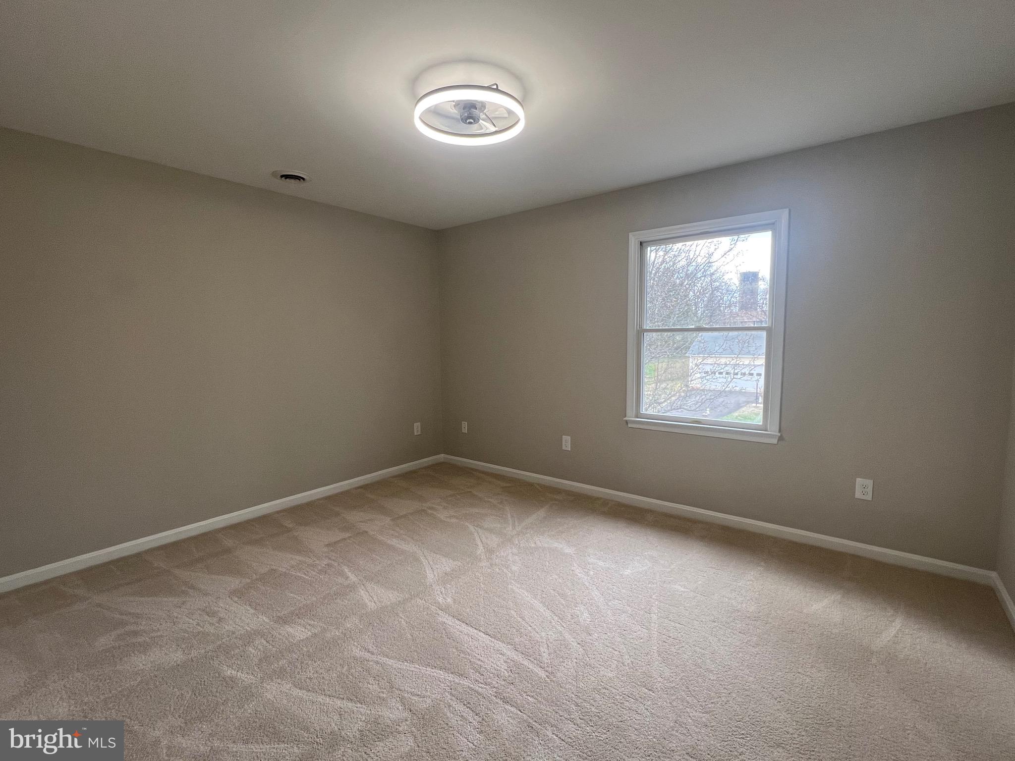 LEES GLEN - Residential